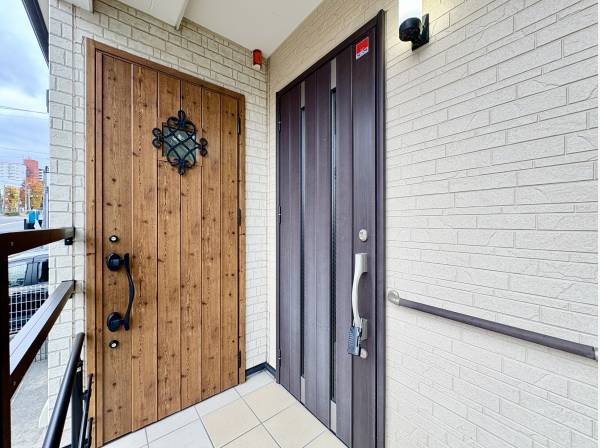 玄関ドアが2つ？気になる方は現地でのお楽しみで！