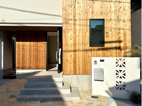 外回りも美しく完成度が高いです