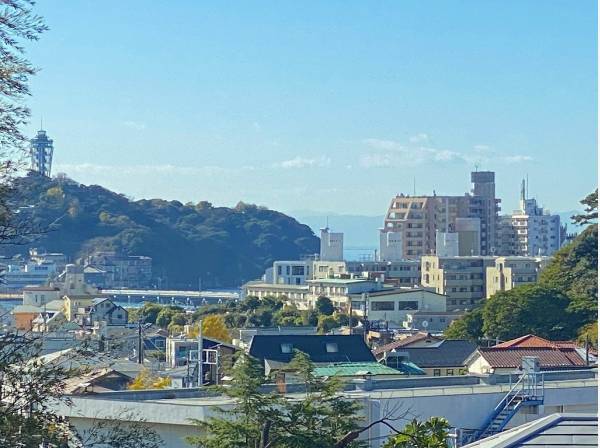 江ノ島、チラッと海も見えました。