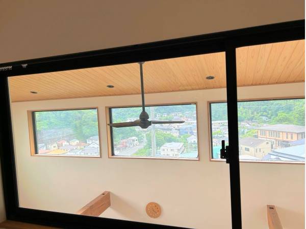 2階のお部屋からも鎌倉の街並みを望むことができます