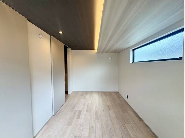 落ち着きのある主寝室