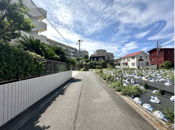 前面道路 幅員約4m公道