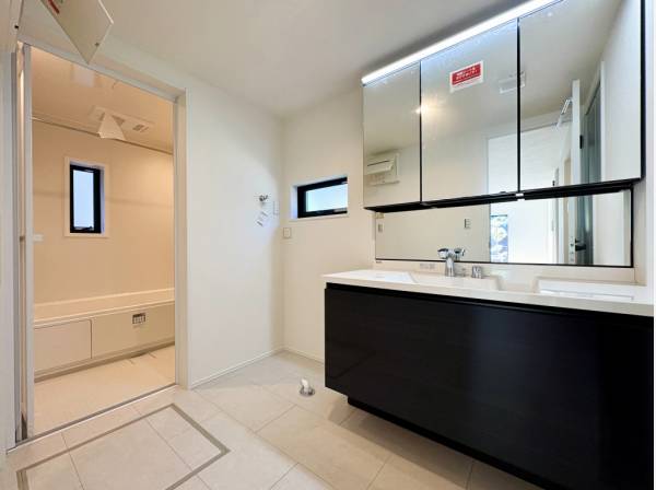 パウダールームの横にもＷＩＣを配置