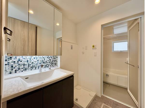 生活の動線を考えたパウダースペースです