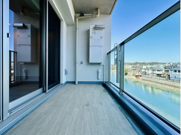 ゆったりとしたバルコニー