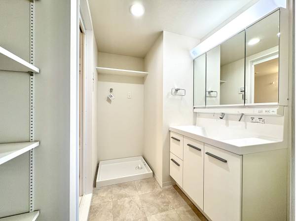 パウダールーム