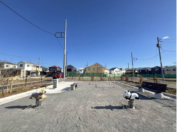 松林公園まで徒歩3分（約180m）