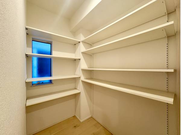 パントリースペースは大容量