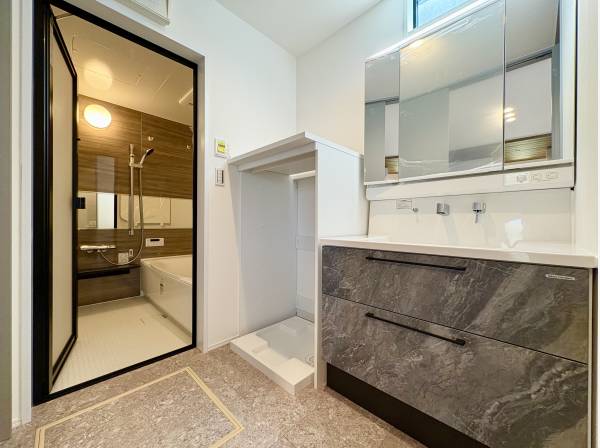 パウダールーム・バスルーム！