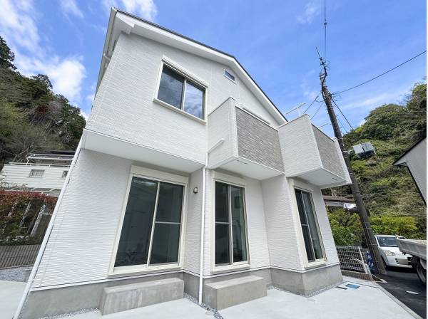 移り行く四季の彩りを肌で感じるロケーション