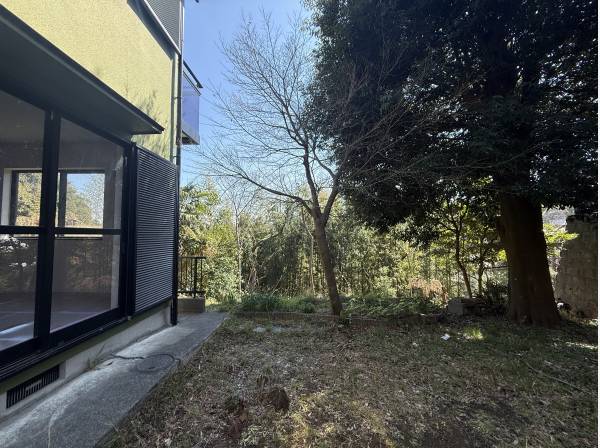 周囲の視線を気にせず過ごせる地形