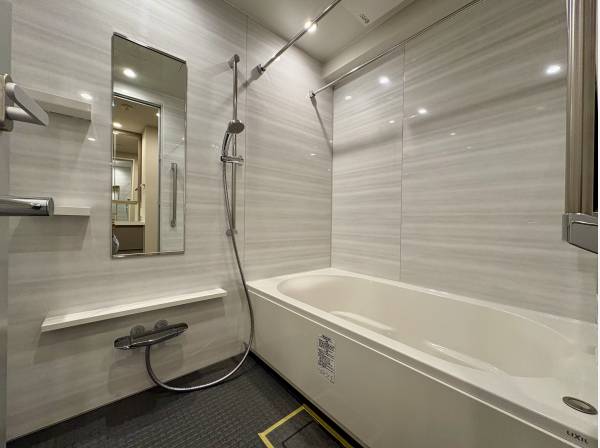 1日の疲れを癒すバスルーム