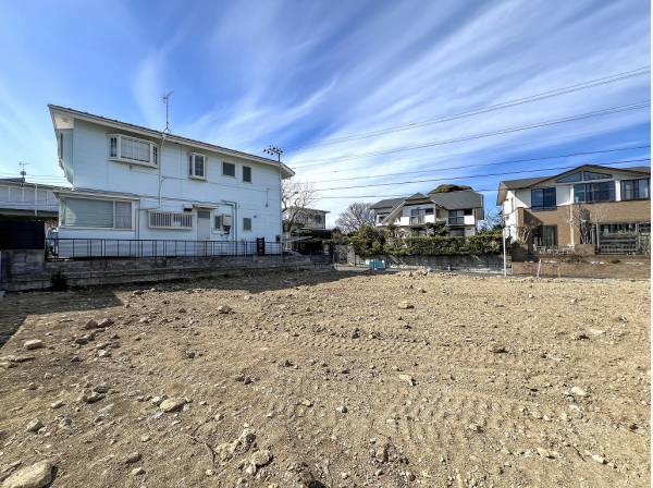 開放的な角地に佇む陽だまりのお住まい