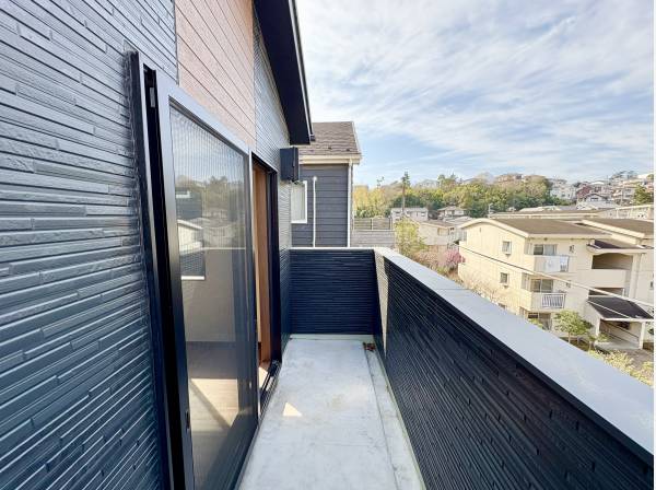 風通し良好なバルコニー