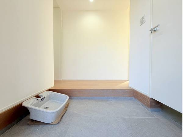 エントランス入って右手には大容量のSIC！