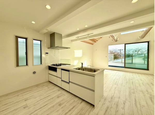 開放感のあるキッチンでお料理を楽しむ！