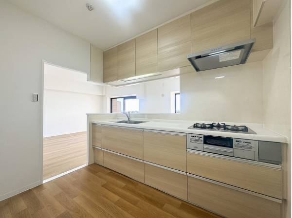 家族のコミュニケーションの場となるカウンターキッチン