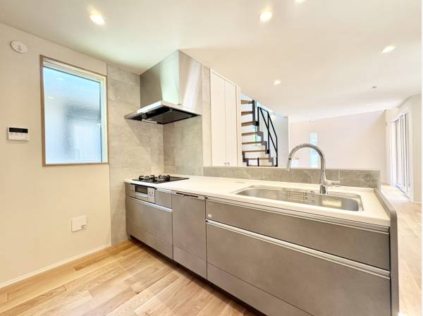 ゆとりあるキッチンスペース