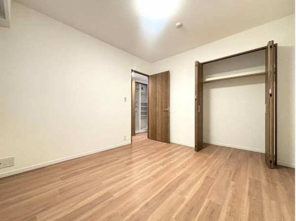 洋室は2部屋ございます
