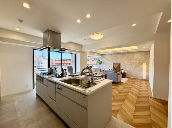 空間が広々とするアイランドキッチン