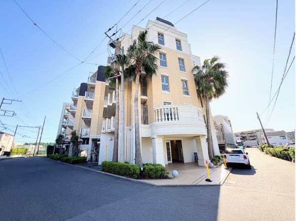 海岸へのアクセス良好なリゾート感あるマンションです