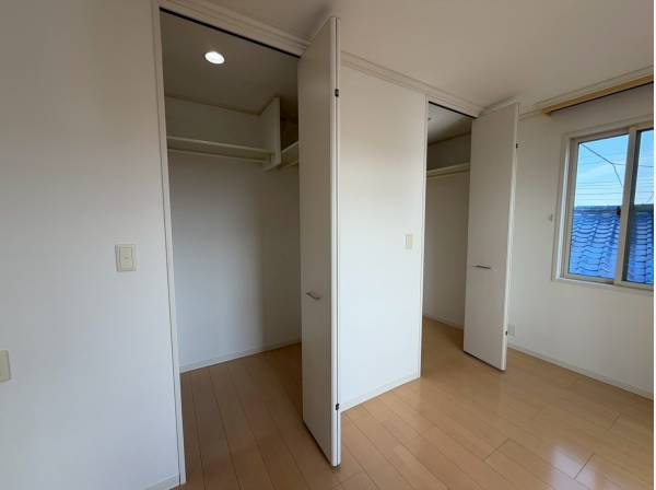 WICは2ヶ所備えており、大容量の収納スペースに