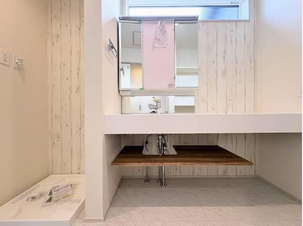 おしゃれなサニタリールーム