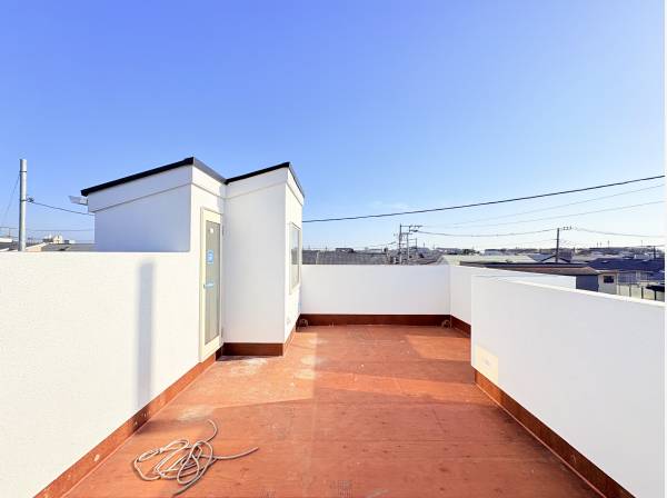 天候によりますが富士山を望む12.6帖のルーフバルコニー