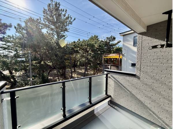 インナーバルコニーで雨の日も安心です