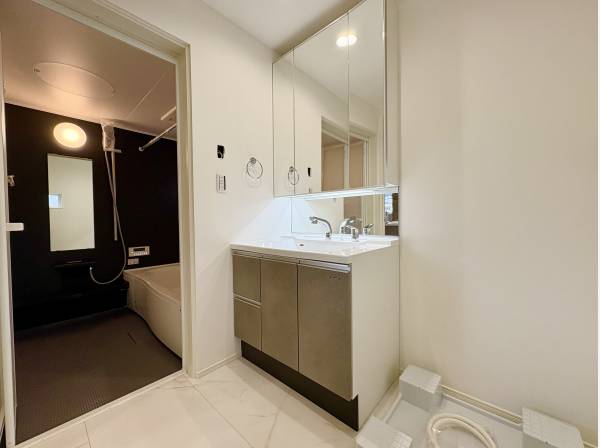 パウダールーム・バスルーム