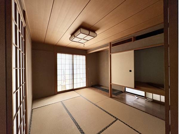 一階和室は落ち着いてくつろげる空間です