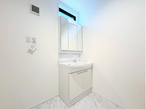 清潔感あるサニタリールーム