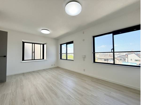 クローゼット完備の居室