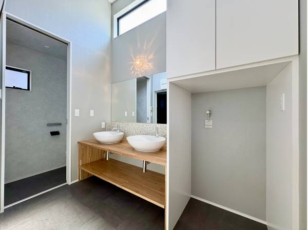 水回りもゆとりのある作り