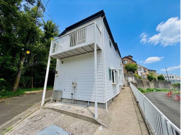 3方向角地の為、日当たり良好です！