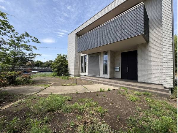 お庭スペースも広く、趣味が楽しめます