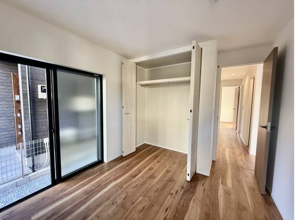 クローゼット完備の居室