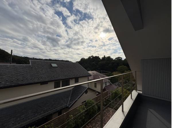 山を感じる素敵な眺望♪屋根の角度がまた素敵なんです♪