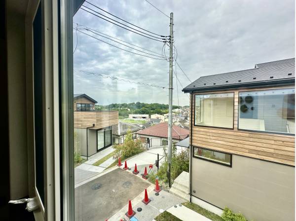 窓からはご覧のような開放感