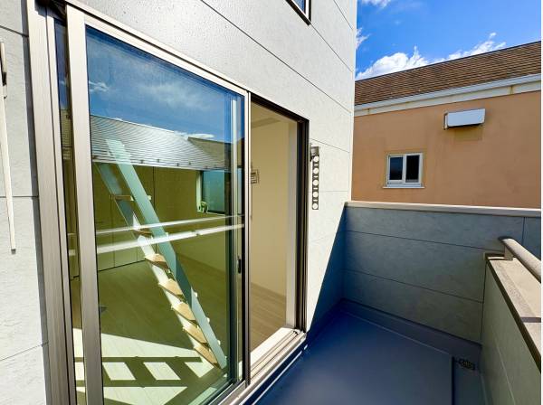 陽当たりも良好なバルコニー！