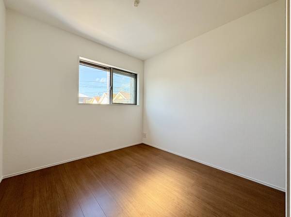 5.3帖洋室シンプルなデザイン