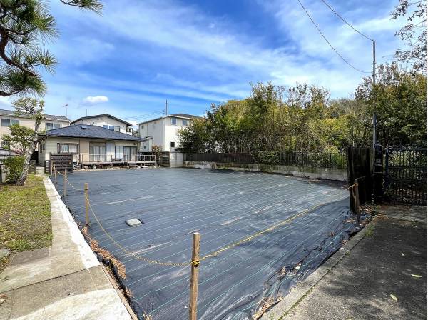 鎌倉の豊かな自然に囲まれ心地良い風が抜けていきます