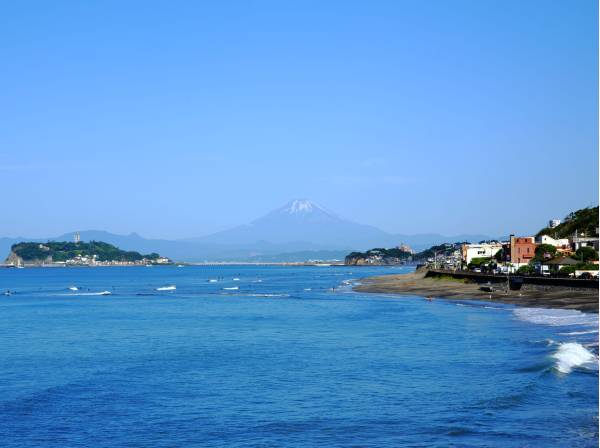 風光明媚な景色が広がる七里ガ浜海岸まで徒歩７分（約550ｍ）