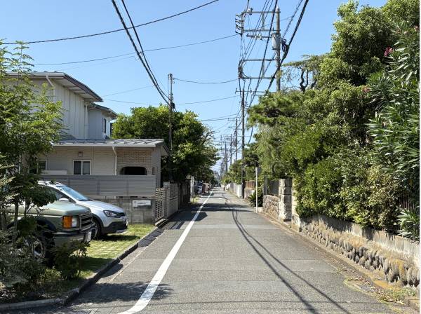 別荘地としての面影を残す邸宅街