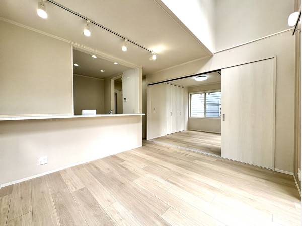 新規リフォーム済みで気持ちよく新生活を迎えることが可能です。