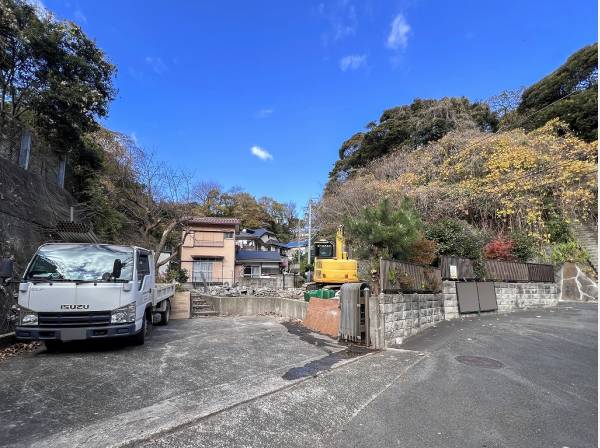 緑に包まれ季節の移ろいを身近で感じられそう