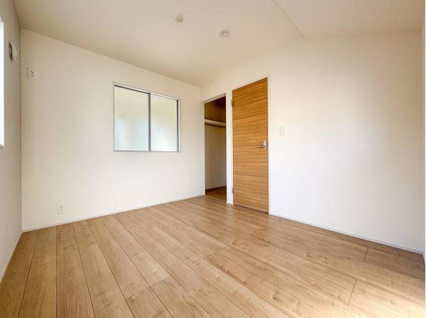 全居室にWICが完備された贅沢な間取りが魅力的