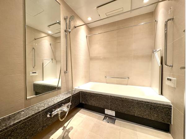 1日の疲れを癒すバスルーム