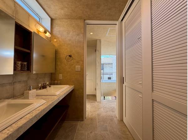 ホテルライクなパウダールーム