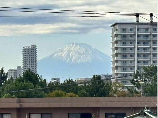 ルーフバルコニーから富士山が見えました！